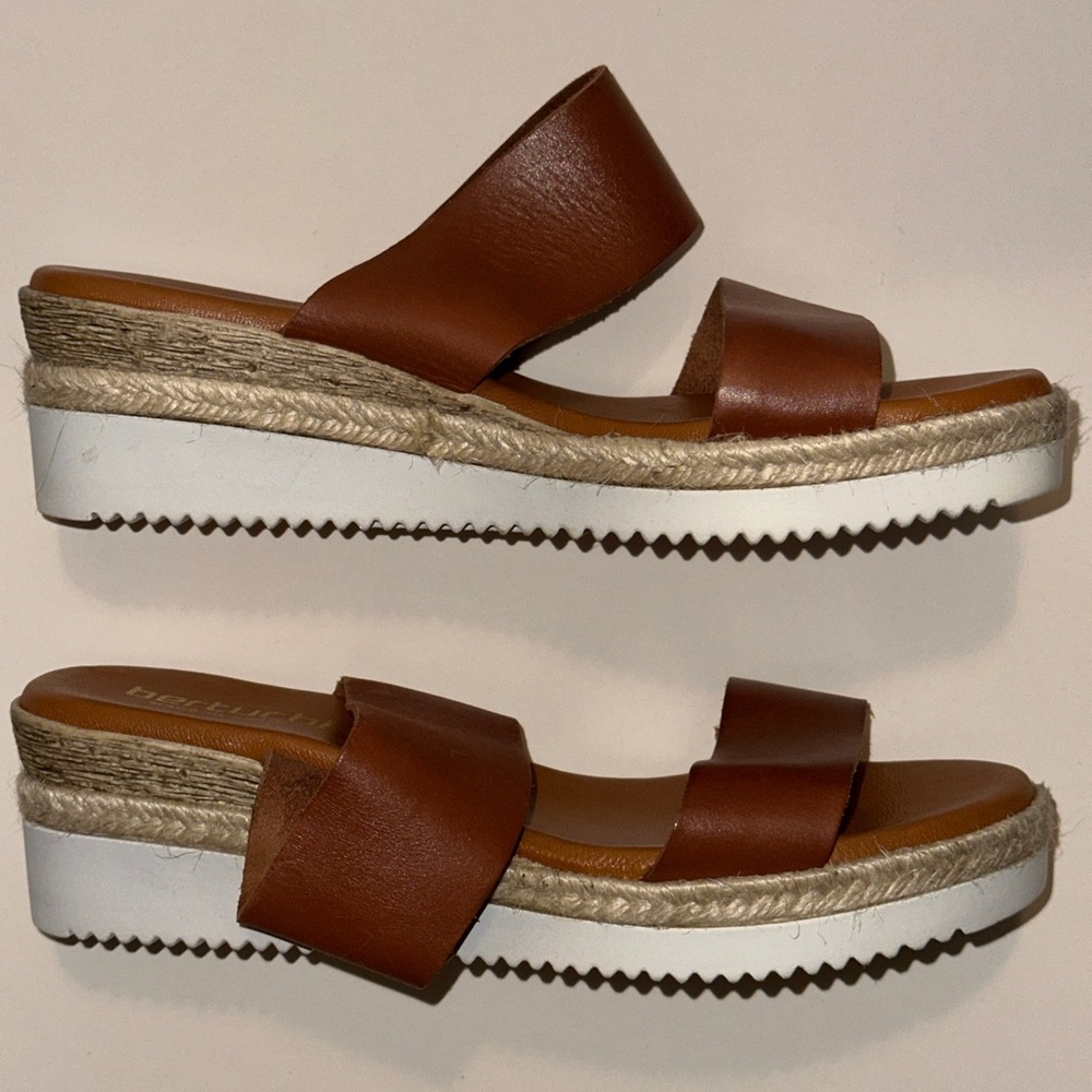 Elegant Tan Espadrille Wedges